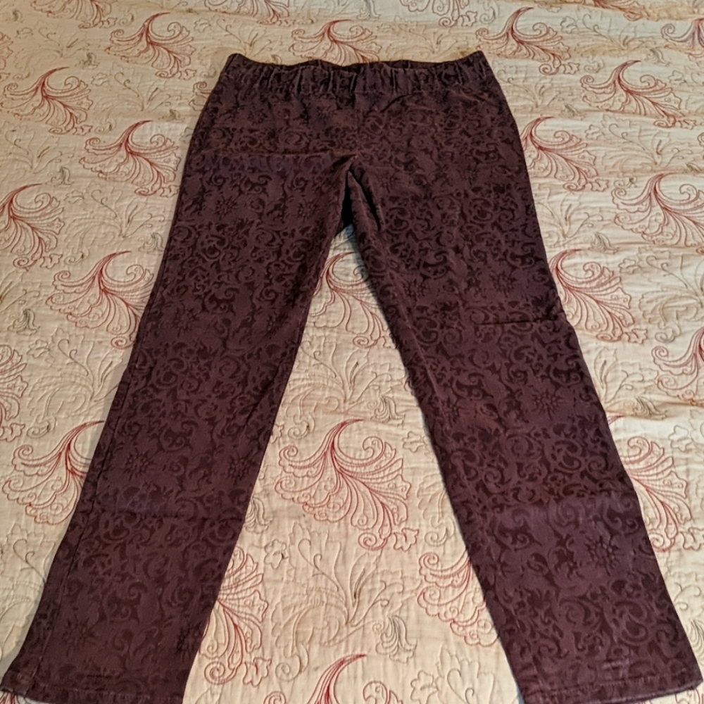 SOFT SURROUNDINGS PAISLEY DENIM LEGGINGS